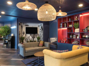 Гостиница Aparthotel Adagio La Defense Courbevoie  Курбевуа
